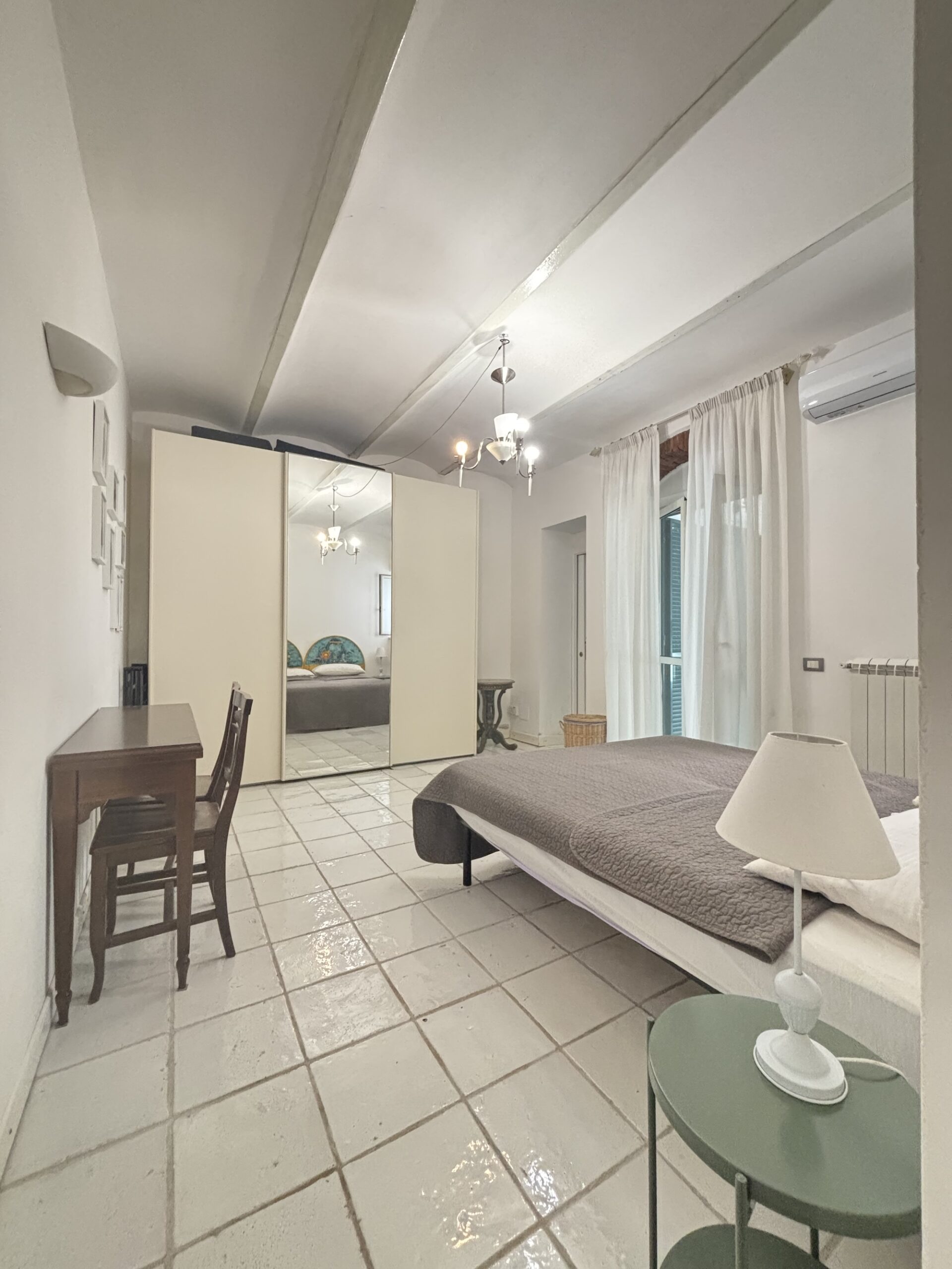 Casa-Angelo-Schlafzimmer-Segelzentrum-Elba